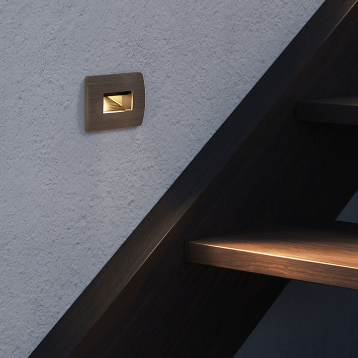 Luna Deck &amp; Step Light