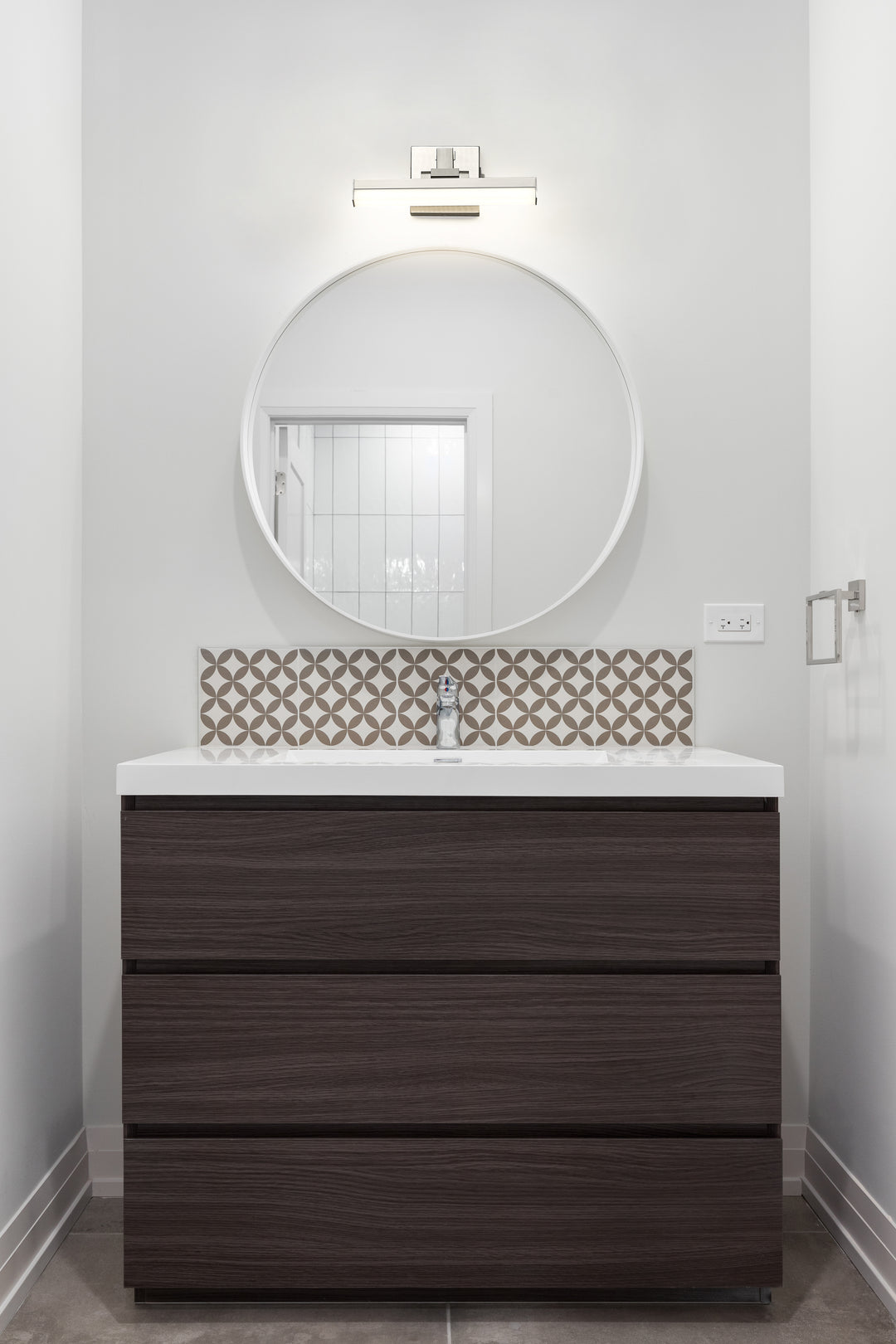 Liam - LED 1 Light Vanity