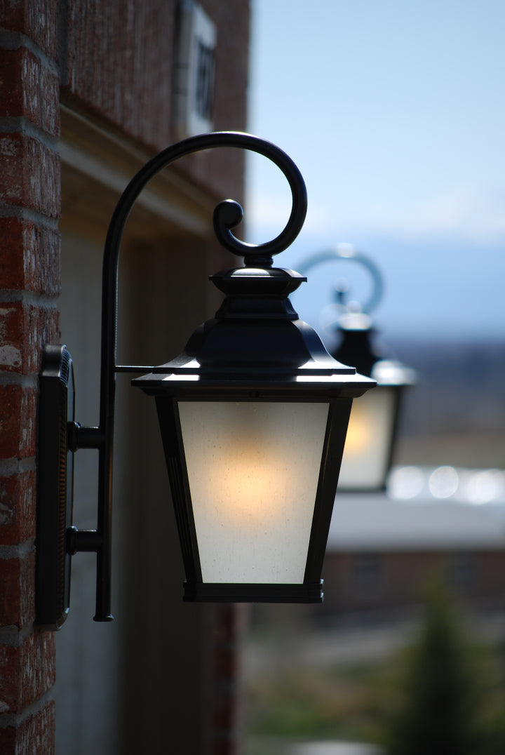 Knoxville 1-Light Outdoor Wall Lantern Bronze room setting