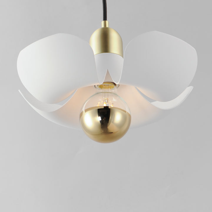 Poppy Pendant White / Satin Brass alternate view