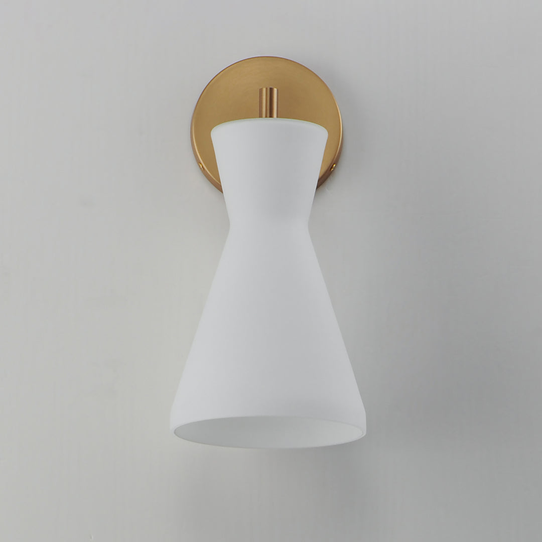 Sinch Wall Sconce Natural Aged Brass alternate view