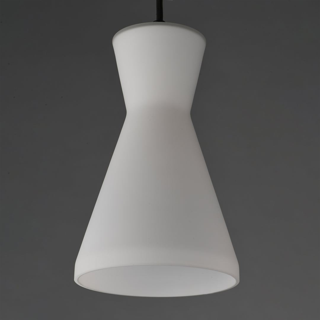 Sinch Single Pendant Black alternate view
