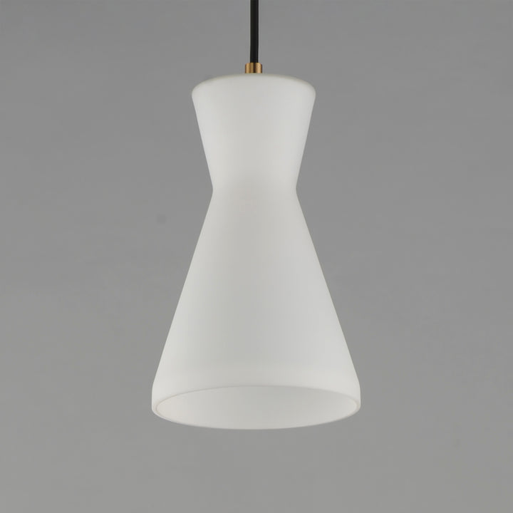 Sinch Single Pendant Natural Aged Brass alternate view