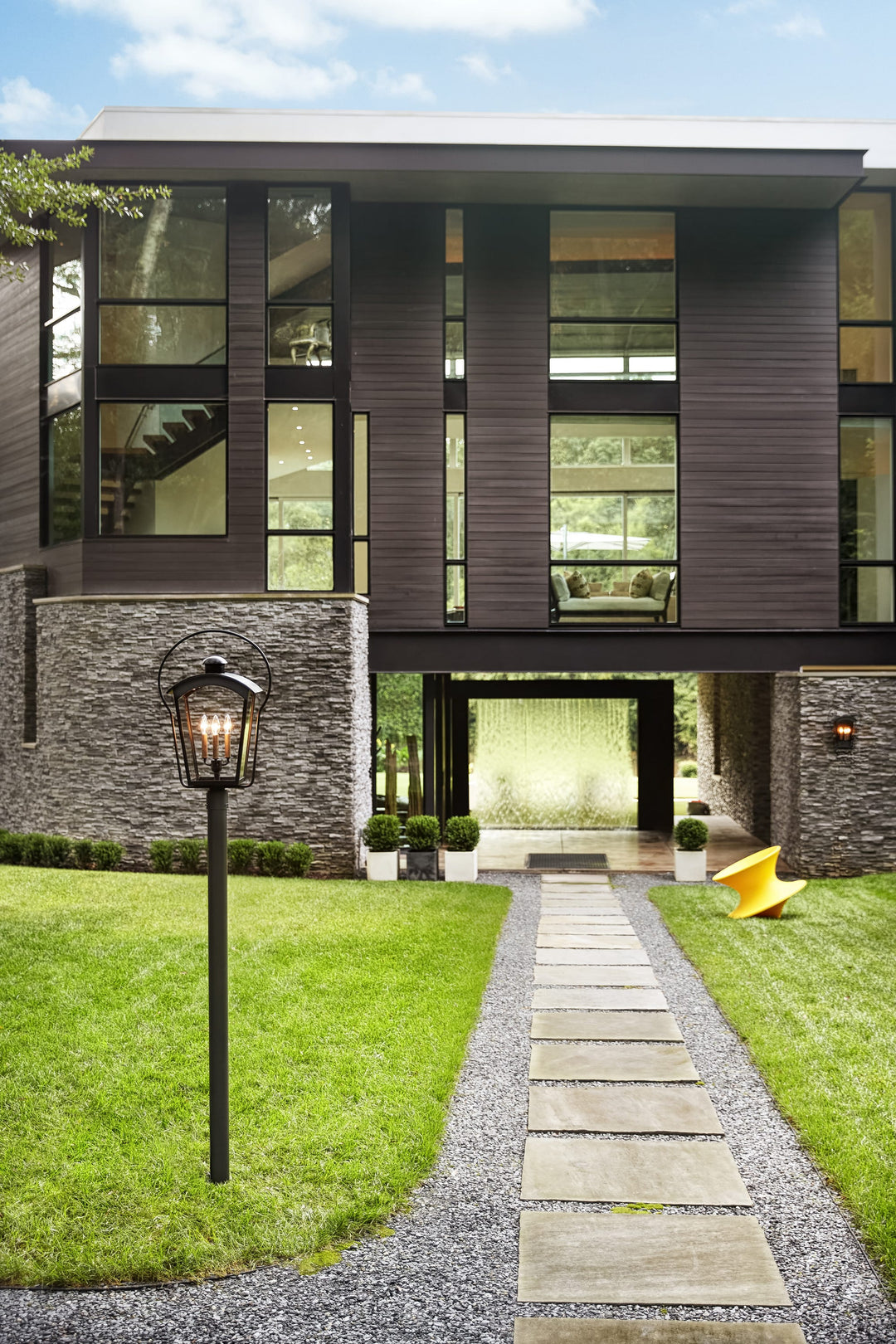Yale Wall Mount Lantern