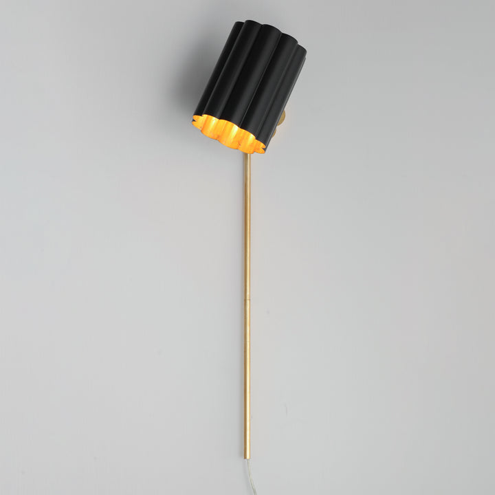 Primrose 1-Light Wall Sconce Black / Gold Leaf alternate view