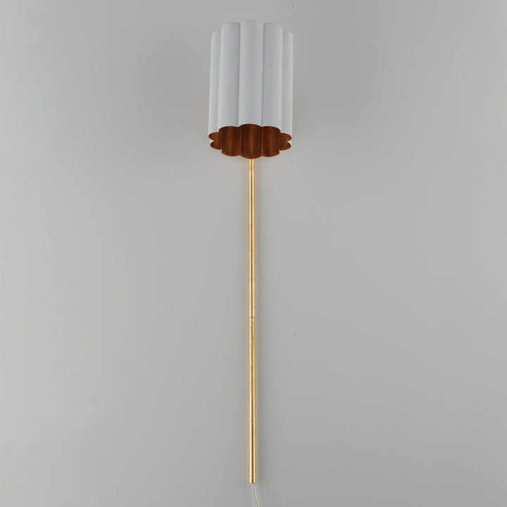 Primrose 1-Light Wall Sconce Matte White / Gold Leaf alternate view