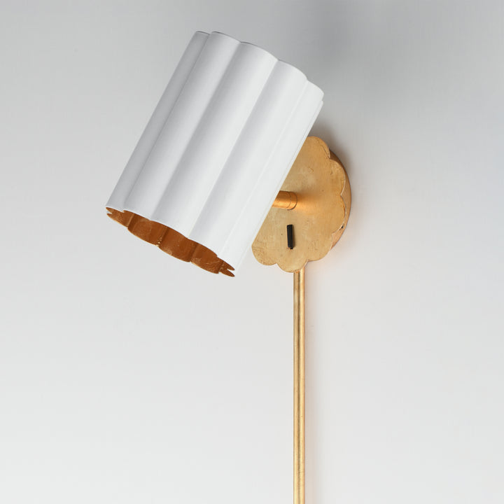 Primrose 1-Light Wall Sconce Matte White / Gold Leaf alternate view