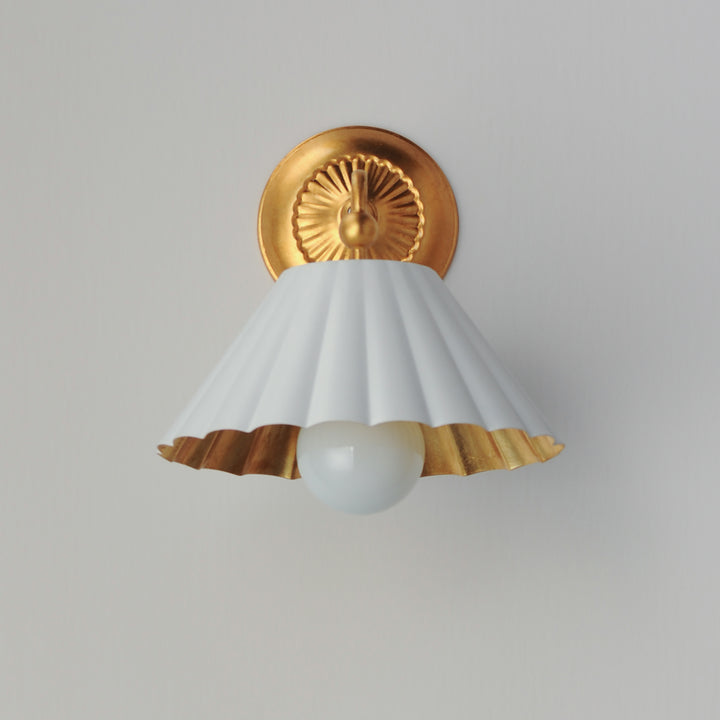 Primrose 1-Light Wall Sconce Matte White / Gold Leaf alternate view