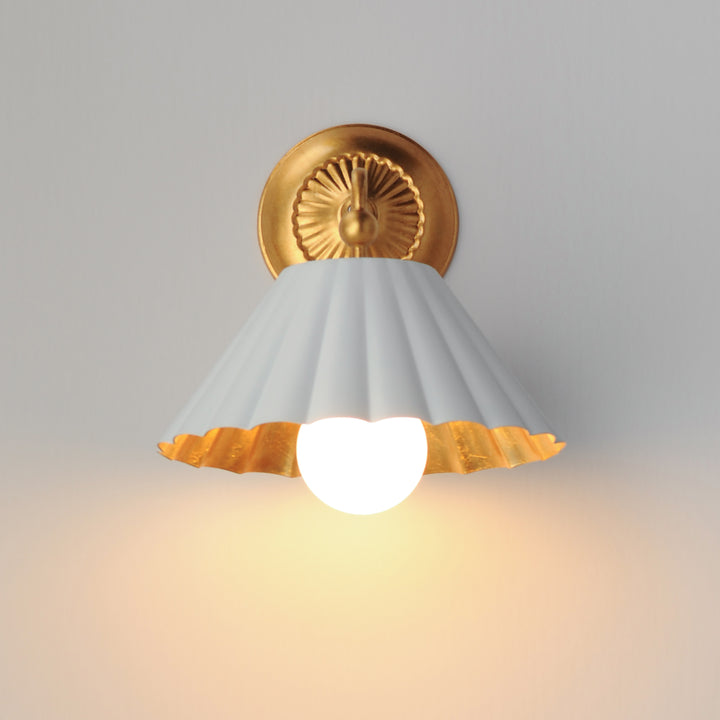 Primrose 1-Light Wall Sconce Matte White / Gold Leaf alternate view