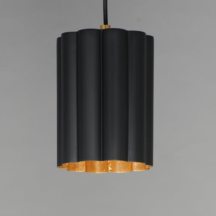Primrose 1-Light Pendant Black / Gold Leaf alternate view
