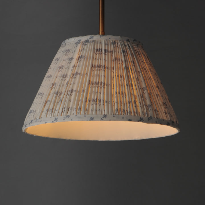 Dunbridge Pendant BWWBR alternate view