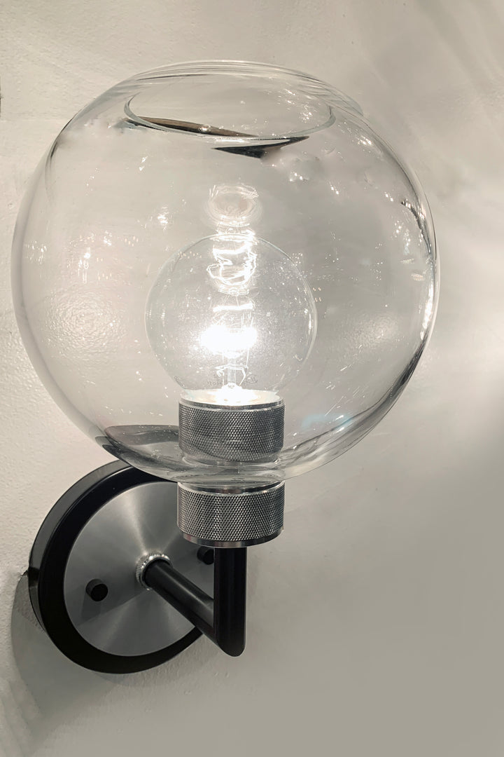 Vessel 1-Light Wall Sconce Black / Aluminum alternate view