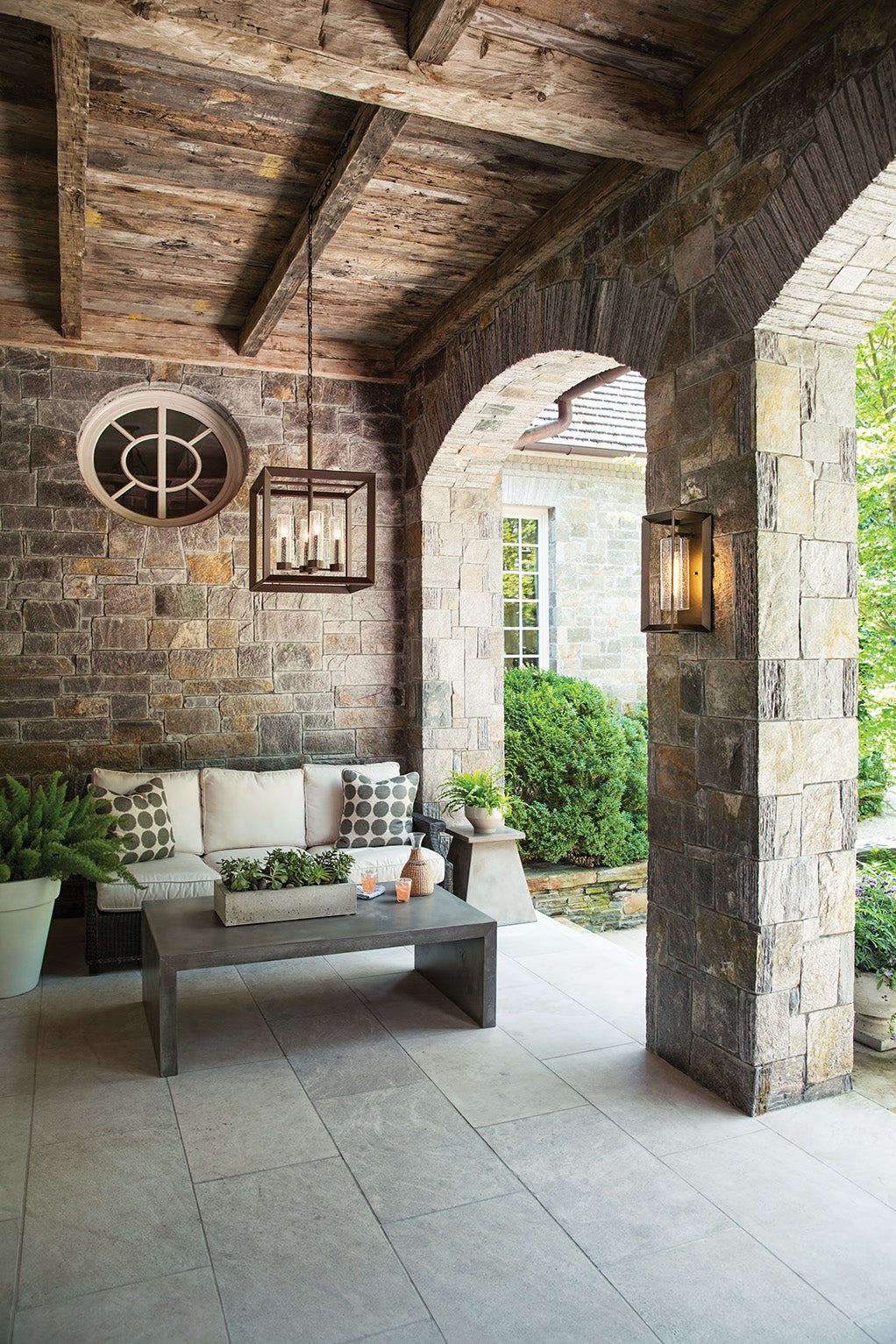 Rhodes Medium Hanging Lantern
