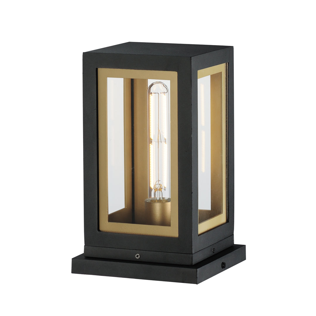 Neoclass 1-Light Deck Lantern Black / Gold