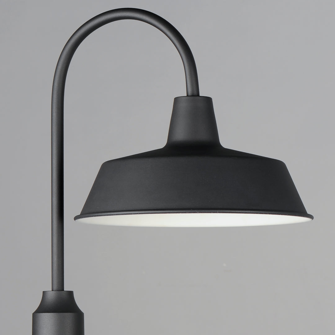 Pier M 1-Light Post Lantern Black alternate view