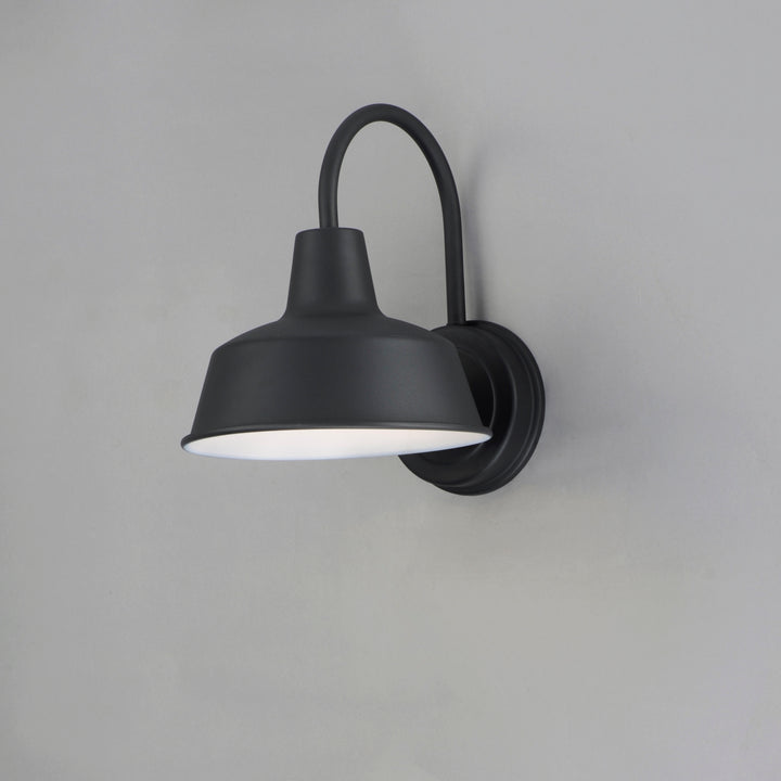 Pier M 1-Light Outdoor Wall Sconce Black alternate view