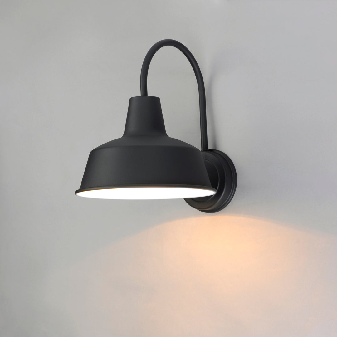 Pier M 1-Light Outdoor Wall Sconce Black alternate view