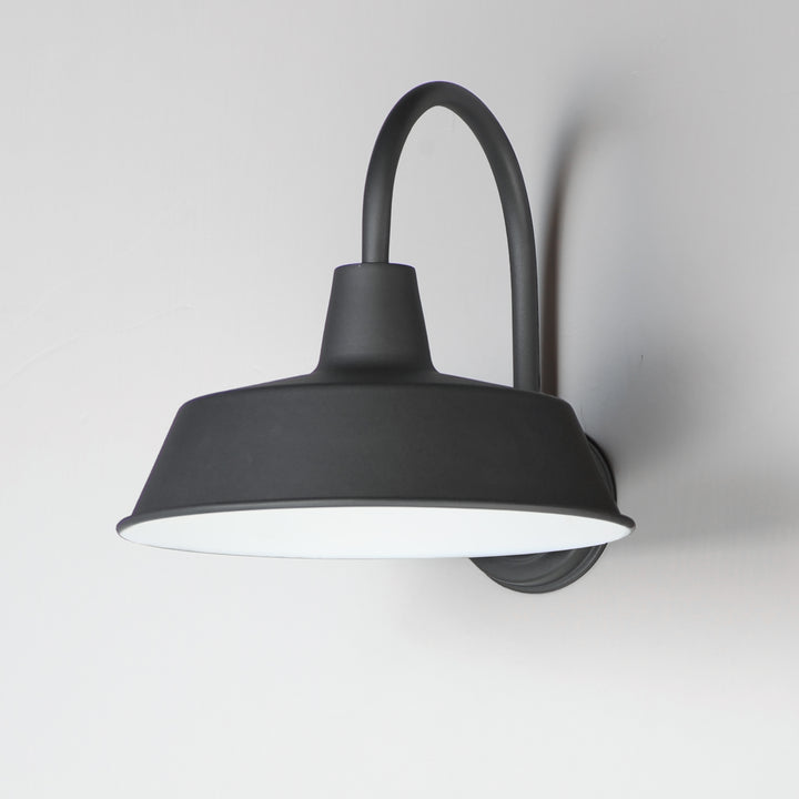 Pier M X-Large Sconce Black alternate view
