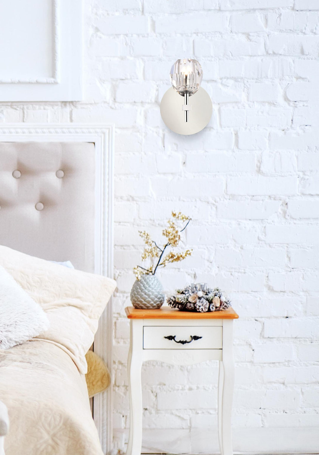 Eren Wall Sconce by Elegant - view 14