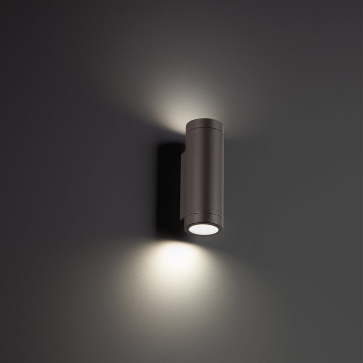 Wall Cylinder Colorscaping in Bronze on Aluminum by WAC Lighting