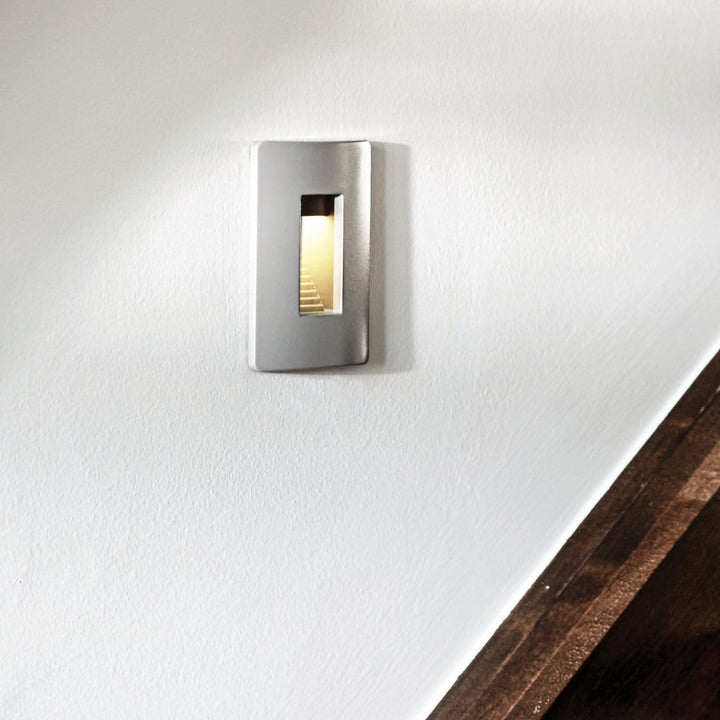 Luna Deck &amp; Step Light
