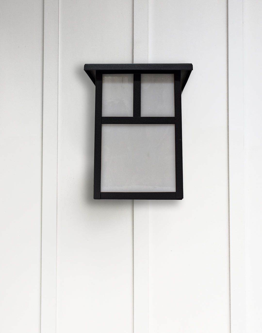 Coldwater Outdoor Wall Lantern White / Black alternate view