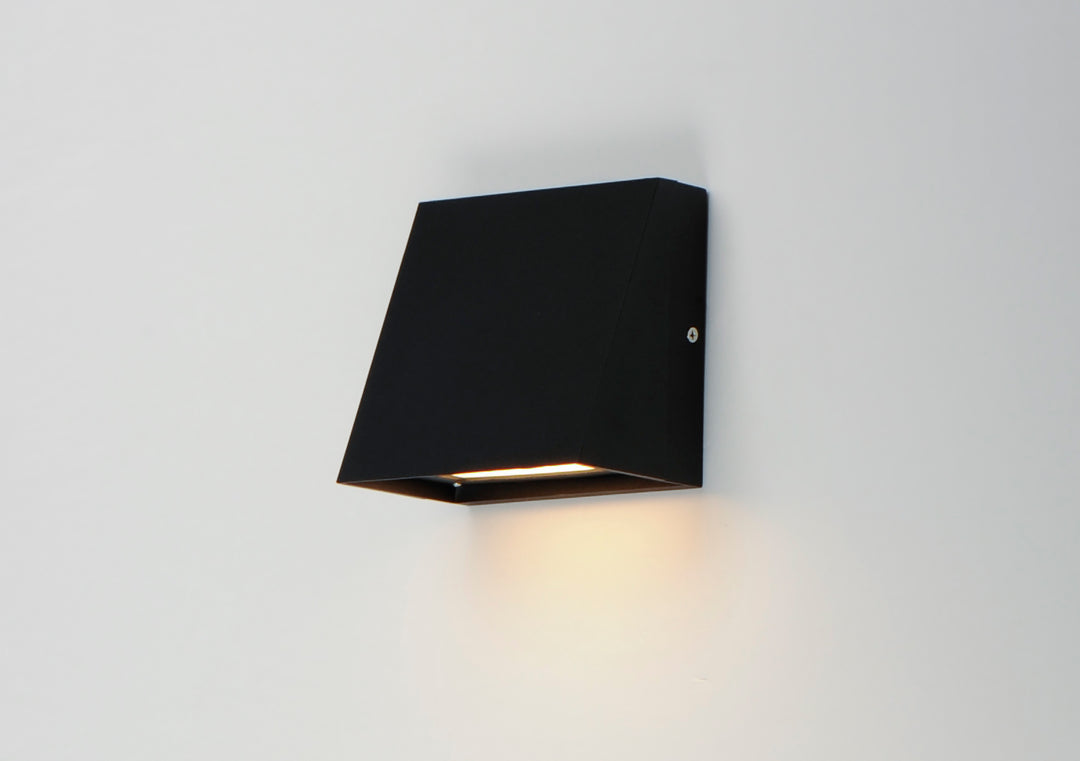 Pathfinder LED Outdoor Wall Sconce Black alternate view
