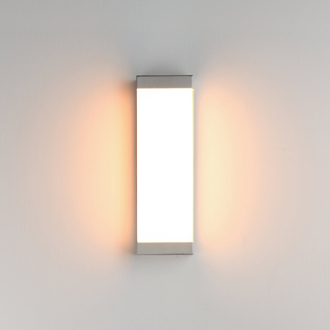 Tunnel LED Outdoor Sconce White / Aluminum alternate view