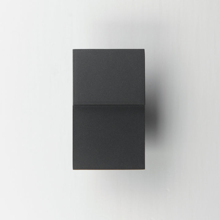 Pathfinder Step Light Black alternate view