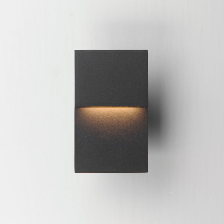 Pathfinder Step Light Black alternate view