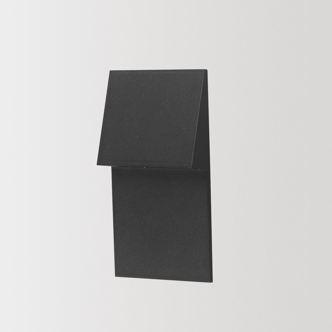 Pathfinder Step Light Black alternate view
