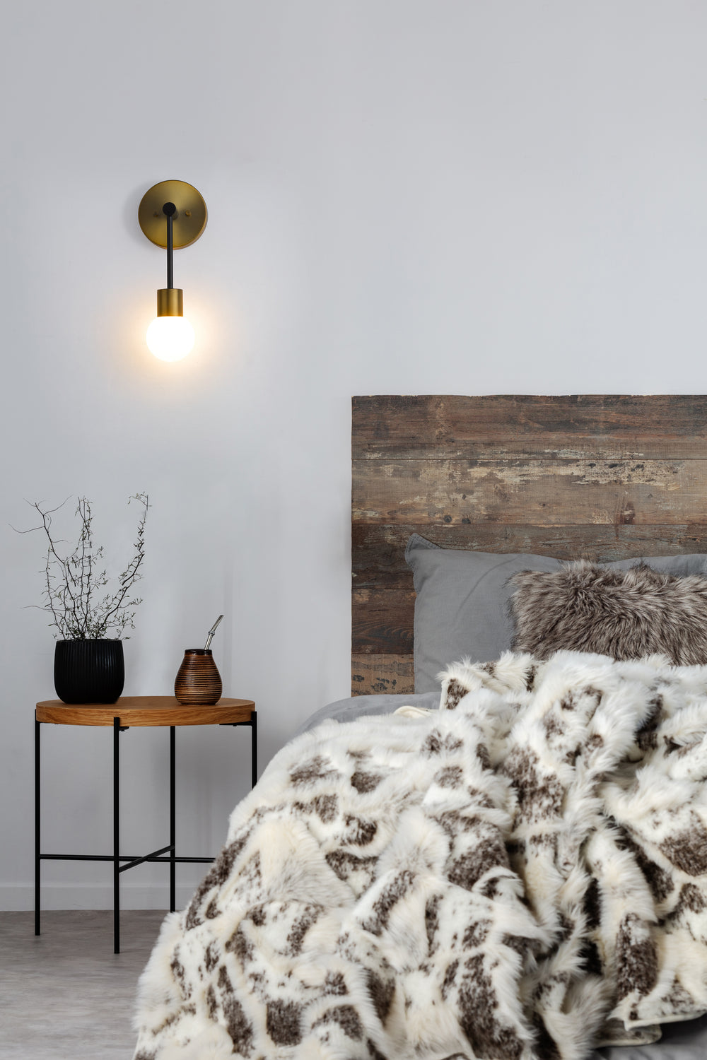 Neutra - Wall Sconce
