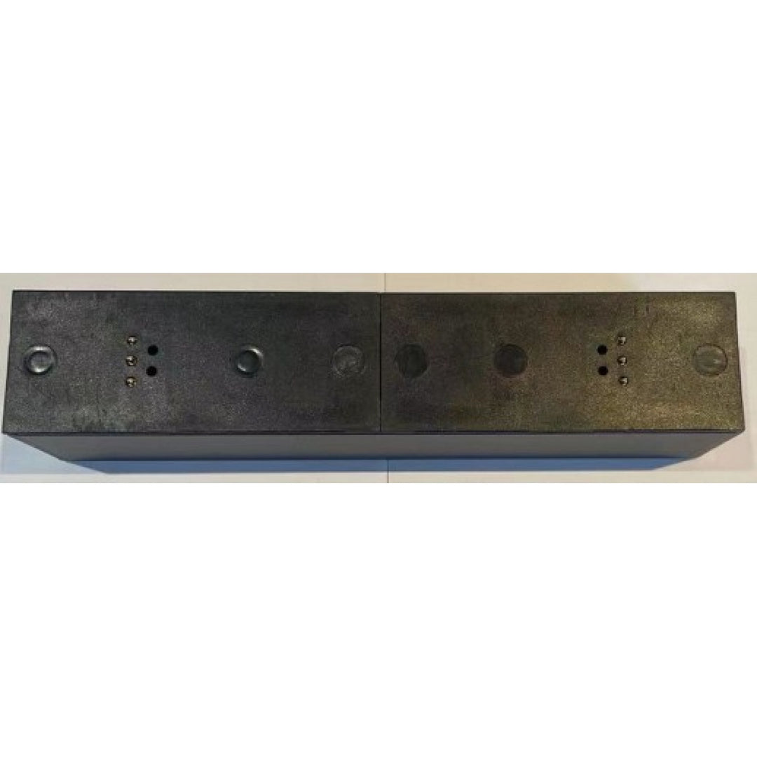 Magnetix Track Bridge For Connection Power For Two Tracks by Avenue Lighting