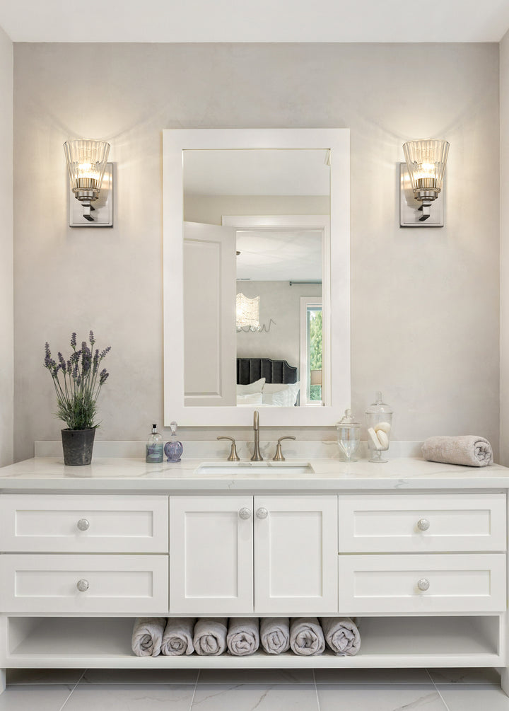 Lyna - 1 Light Wall Sconce