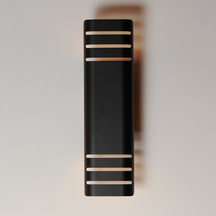 Lightray Medium LED Outdoor Wall Lamp Black alternate view
