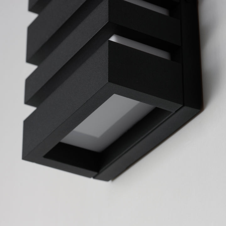 Keyes LED Outdoor Wall Sconce Black alternate view