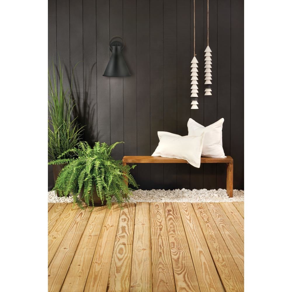 Winnie Wall Mount Lantern