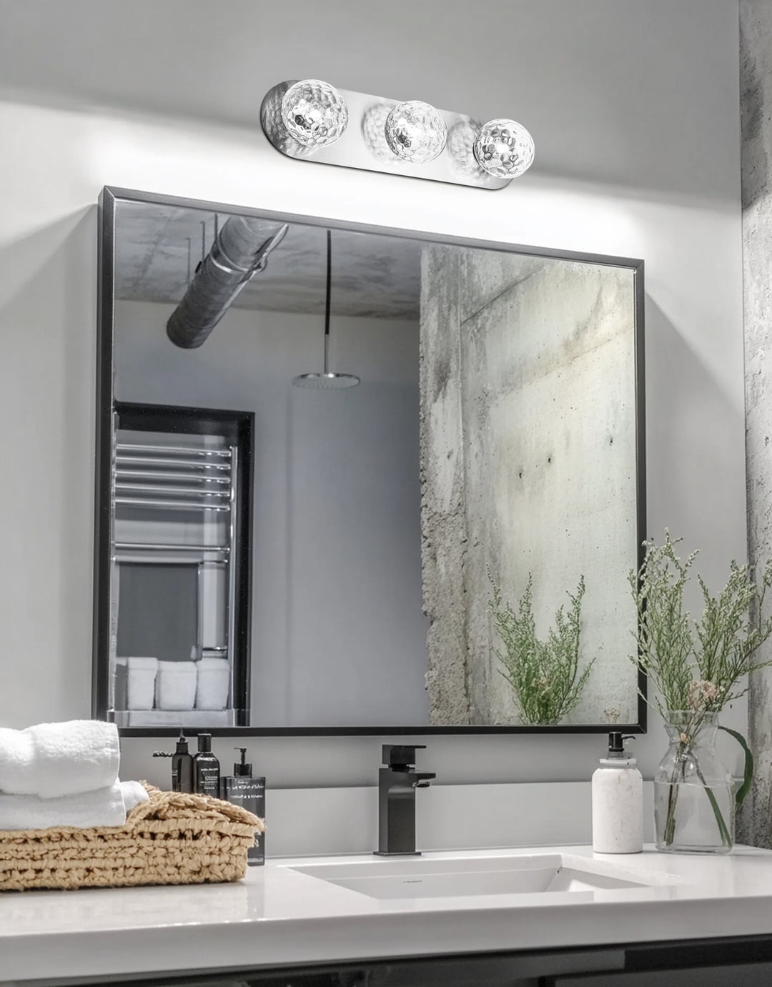 Burlat 3 Light Vanity by Dainolite - view 10