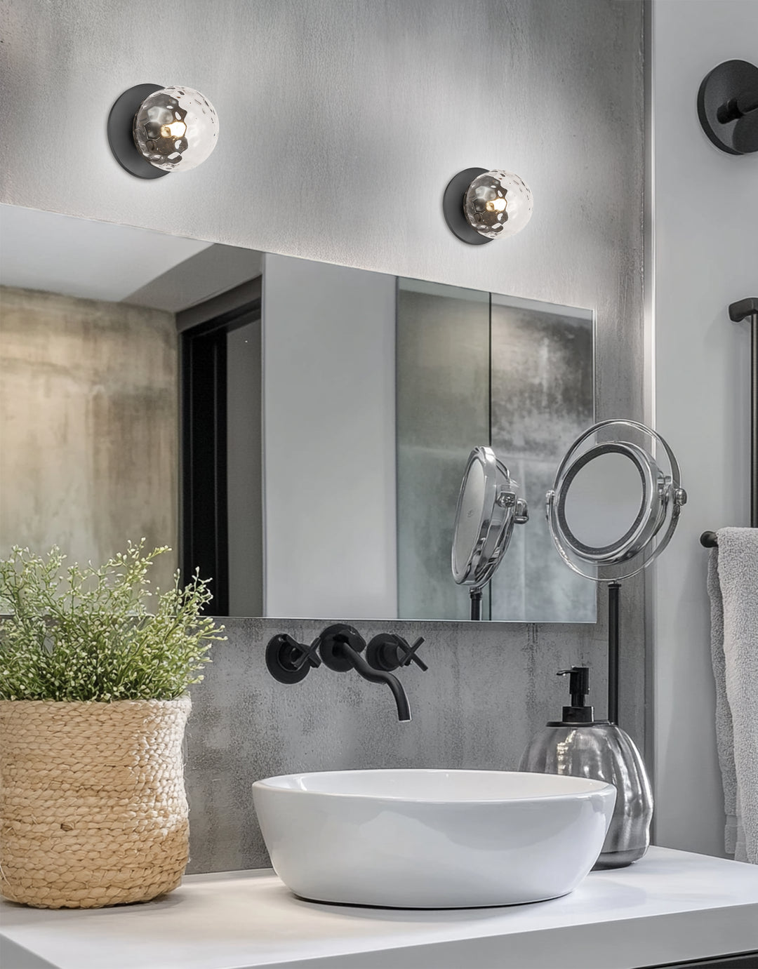 Burlat 1 Light Halogen Wall Sconce by Dainolite - view 6