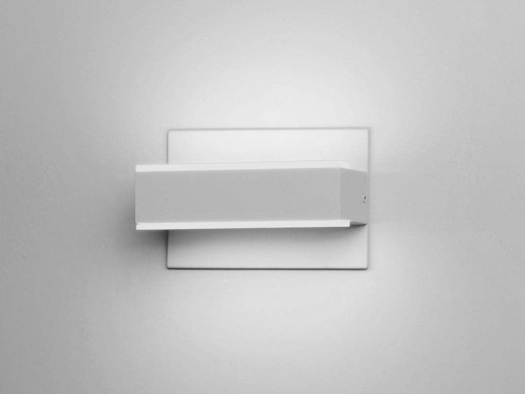 Omni - LED Wall Sconce by ET2 Lighting - view 7