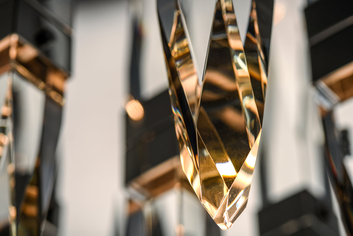 Quartz - Multiple Light LED Pendant