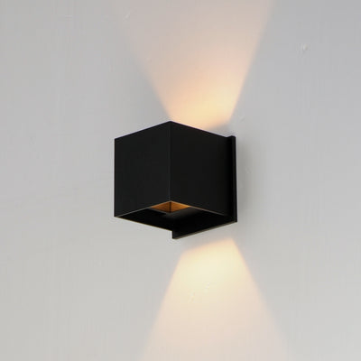 Alumilux Cube - LED Outdoor Wall Sconce