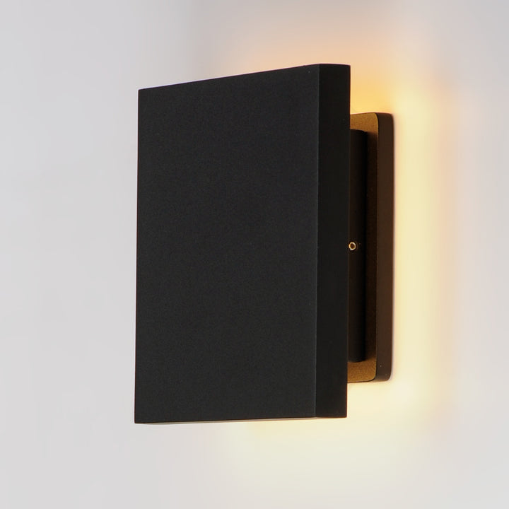 Alumilux Tau - LED Outdoor Wall Sconce by ET2 Lighting - view 6