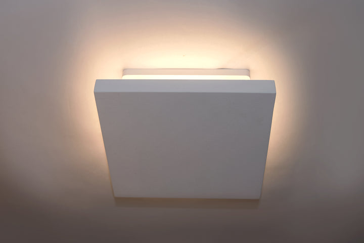 Alumilux Tau - LED Outdoor Wall Sconce by ET2 Lighting - view 3