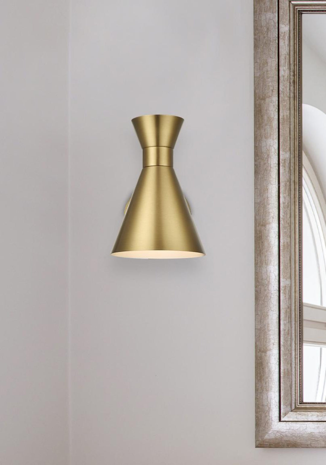 Halycon Wall Sconce by Living District - view 24