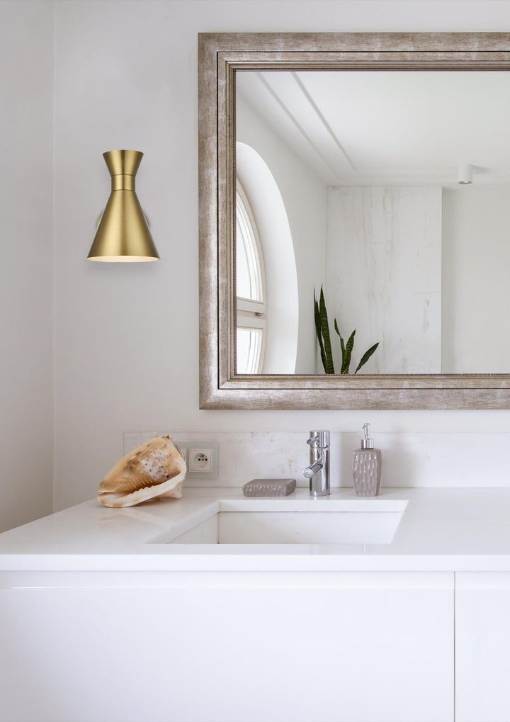 Halycon Wall Sconce by Living District - view 30