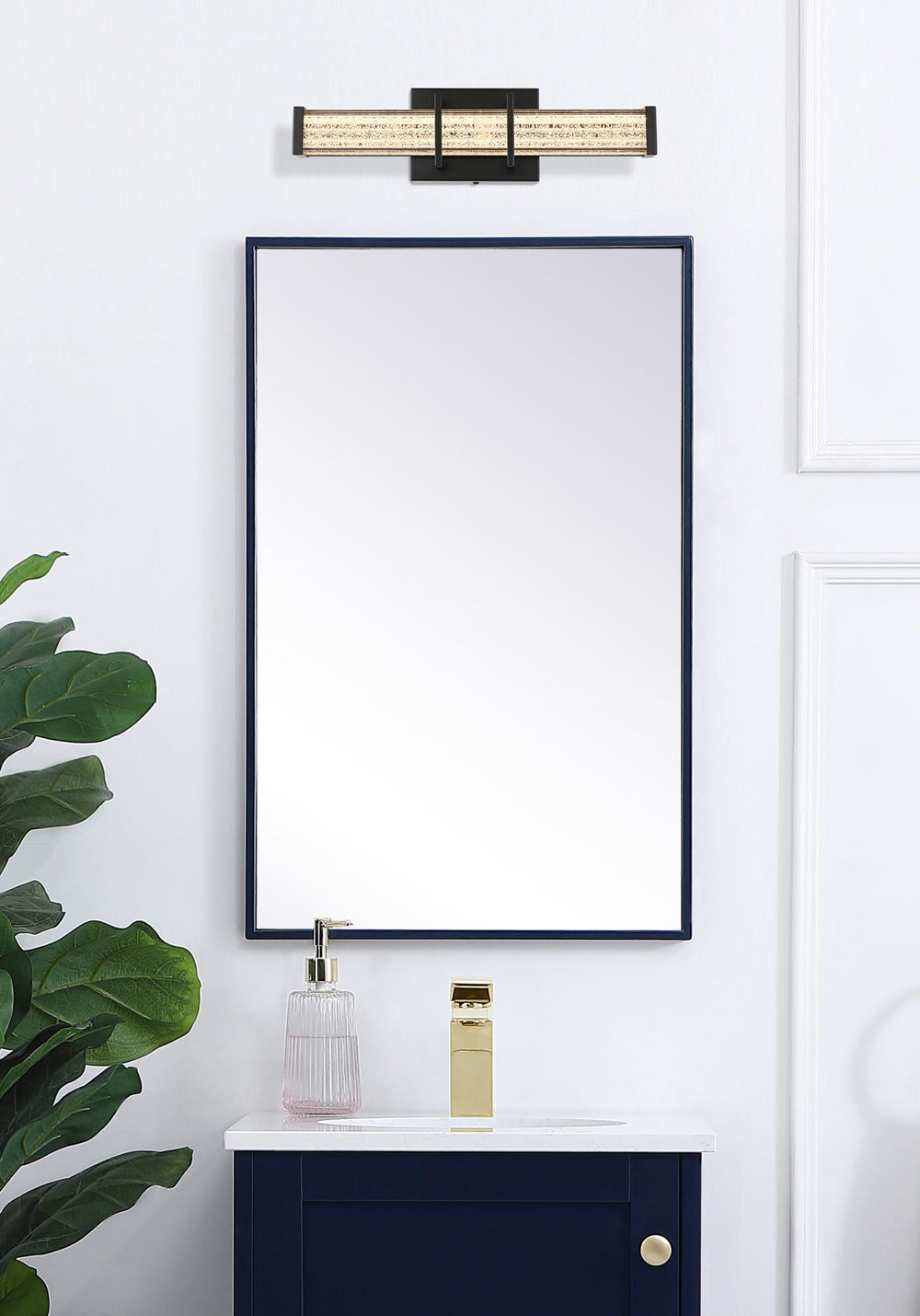 Ivaan Wall Sconce by Living District - view 2