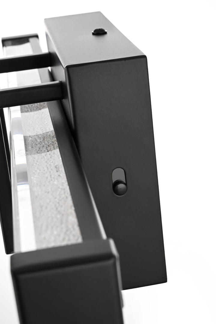 Ivaan Wall Sconce by Living District - view 6