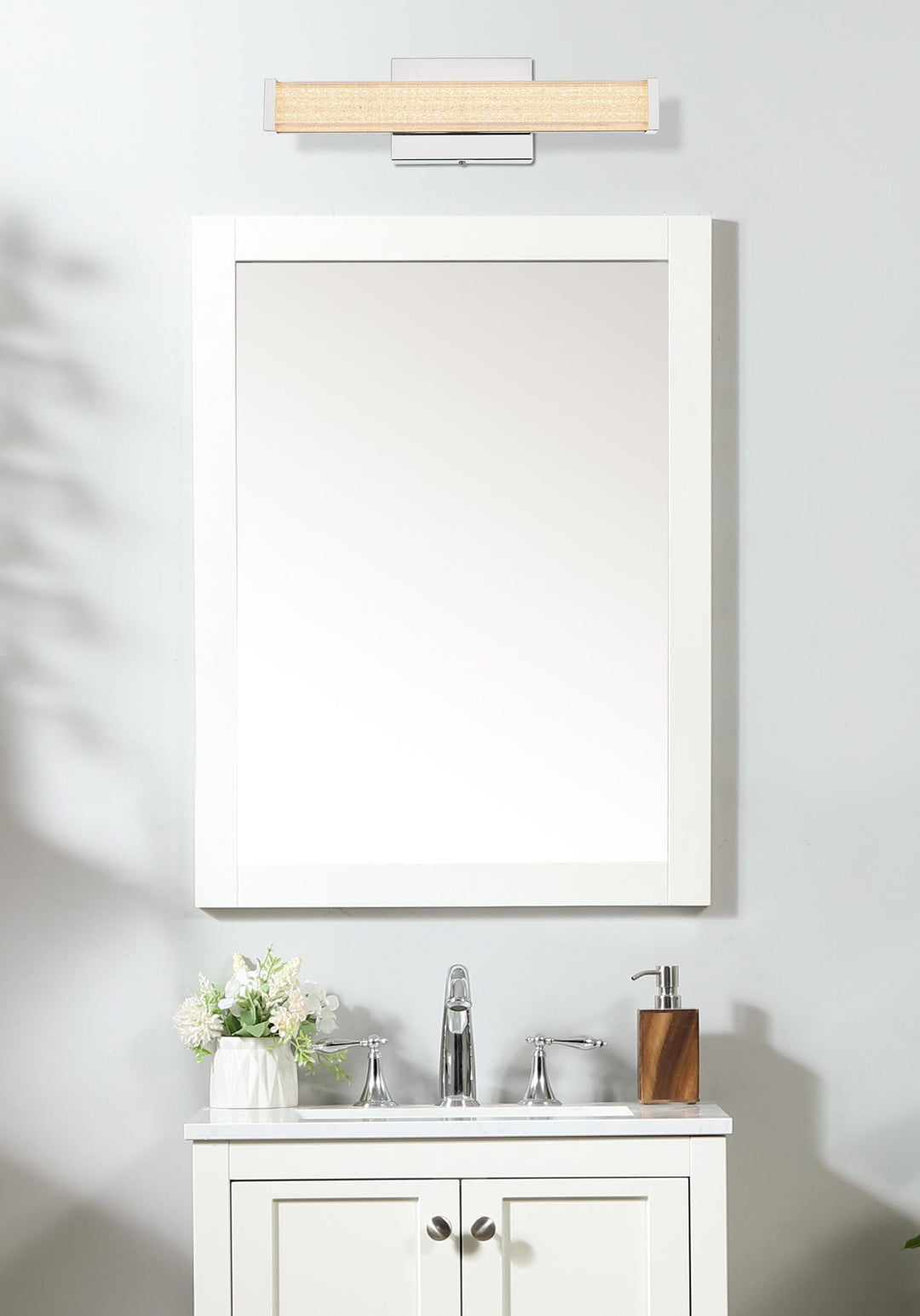 Jaxx Wall Sconce by Living District - view 8