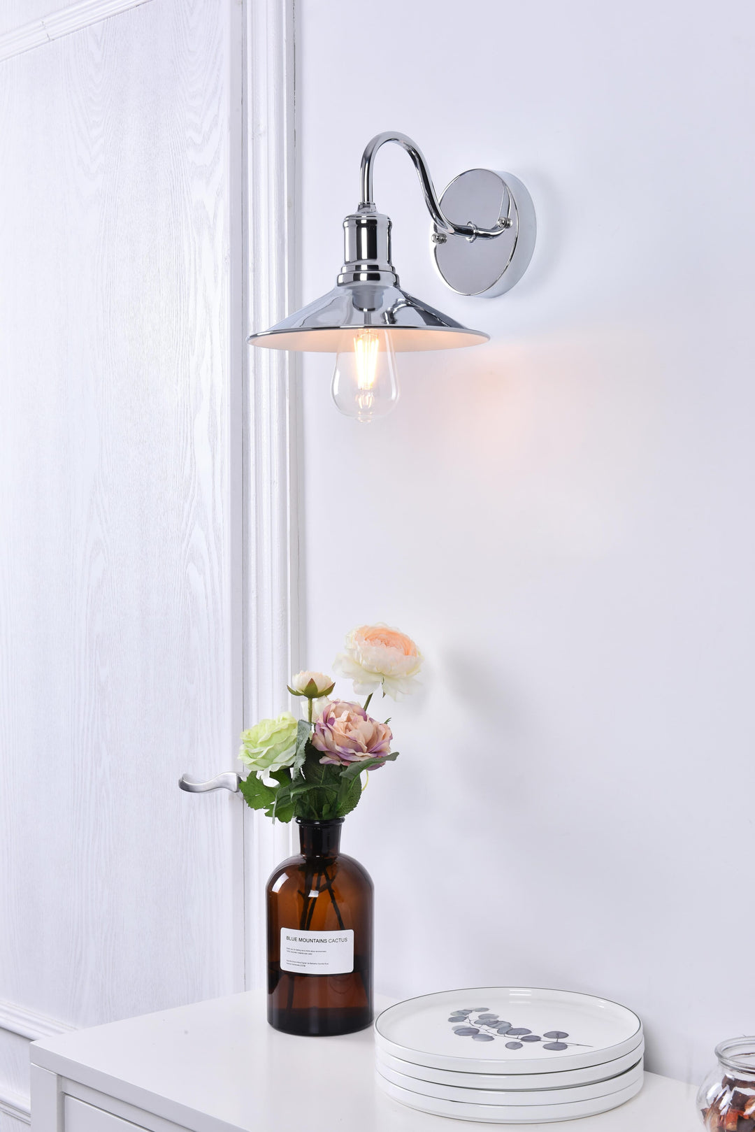 Etude Wall Sconce by Living District - view 14